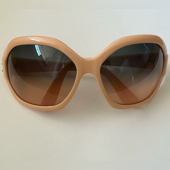 Authentic Vintage 60s Mod Moschino Sunglasses - Picture 5 of 10